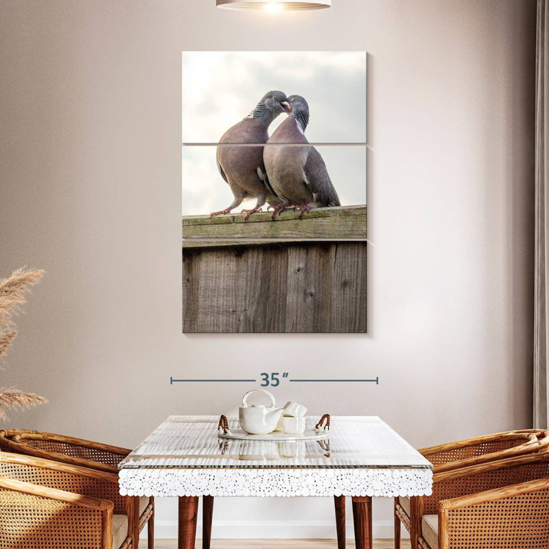 Cour de Brampt Pigeon, H 50 po x l 32 po
