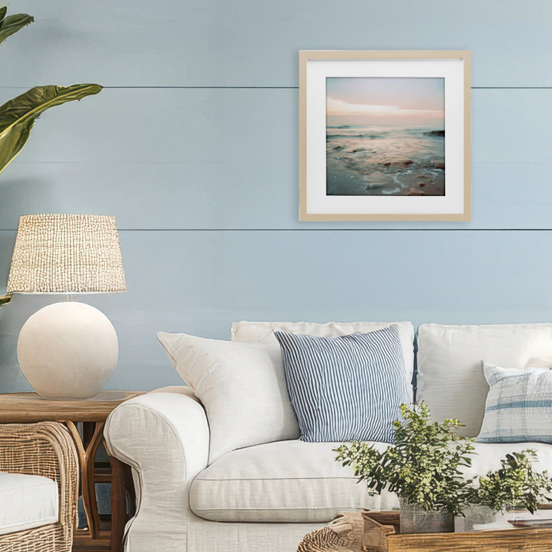 Seabreeze Melodies Beach Framed Print Under Glass, design by Lazar Studio, H 16 po x l 16 po, Cadre de récolte en pin