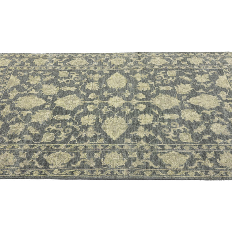 Tapis oriental en laine Elanas, Rectangle 4 pi 11 po x 7 pi 9 po