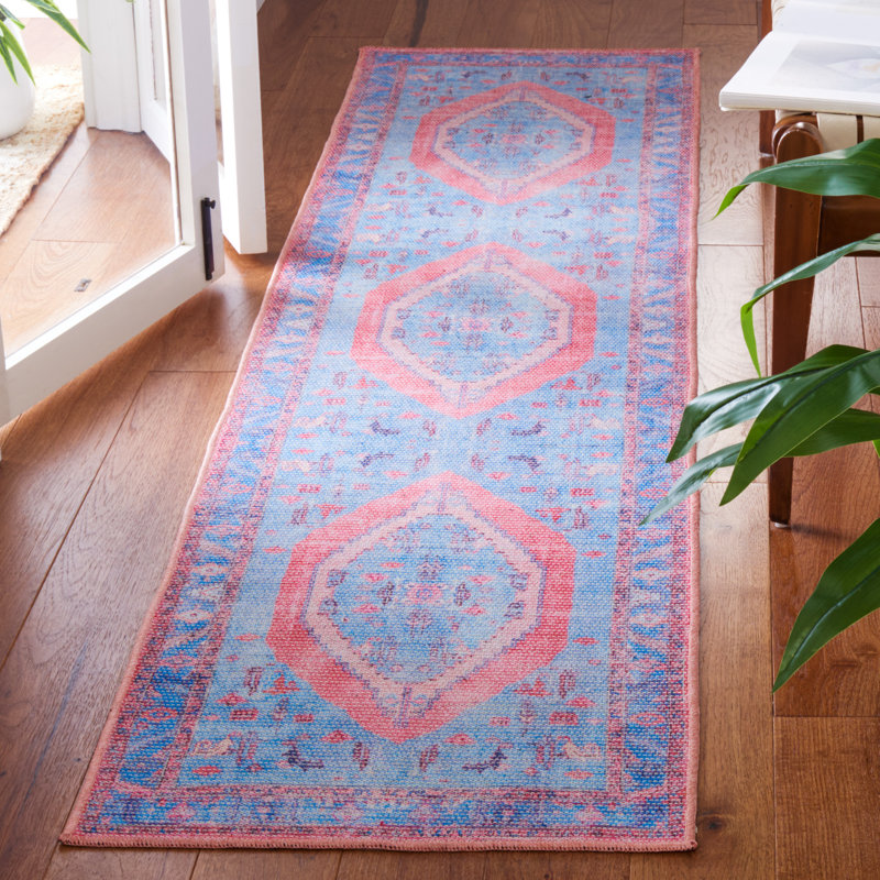 Serapi Performance Machine Washable Oriental Rug, Runner 2' x 8'