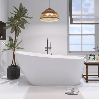 Baignoire de trempage autoportante 60 po en acrylique avec drain chromé et trop-plein à fente classique