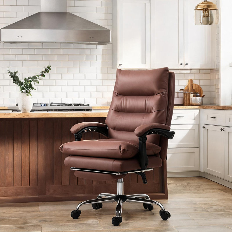Fauteuil de bureau massant en microfibre couleur café avec vibration à six points, chauffage lombaire et inclinaison à 135 degrés