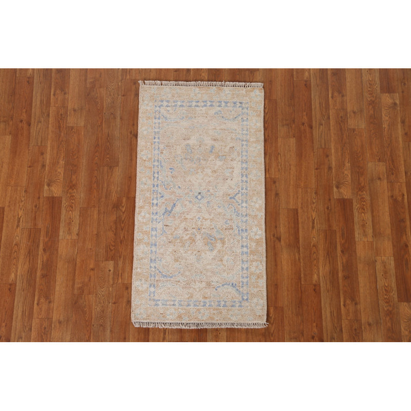 Tapis unique en coton 3 pi 9 po x 1 pi 11 po Neelum Orange et rouille
