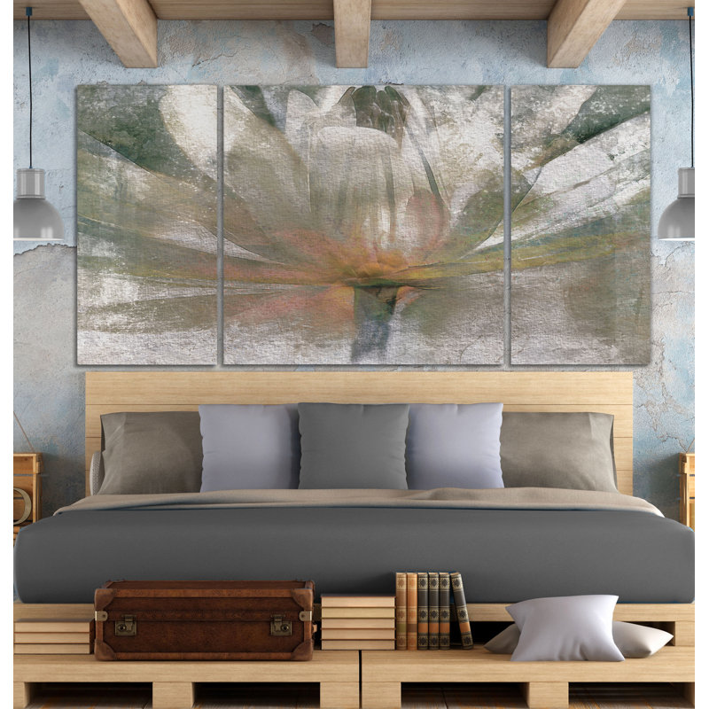 « lily light », image multi-pièces sur toile tendue, H 40 po x l 80 po x P 1,5 po