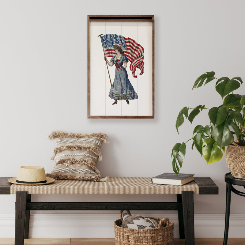 Indépendant avec grand drapeau, H 8 po x l 5 po