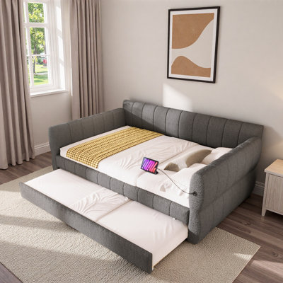 Upholstered Daybed With Usb And Trundle