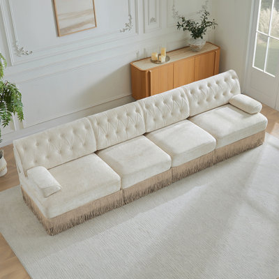 Tissu en velours doux de 135 po, canapé style Chesterfield capitonné à boutons, jupe à pampille, conception modulaire combinée, base en bois de qualité supérieure, facile à assembler, mousse haute résilience à haute densité, pour salon, beige