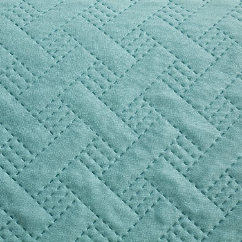 Laurenn Pin Sonic Bedspread