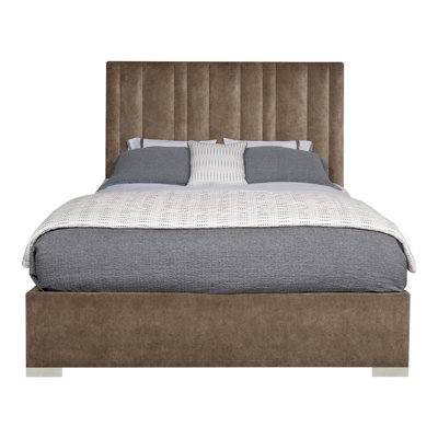 Wyeth Bed