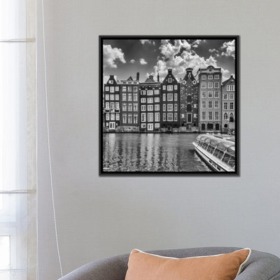 Damrak Amsterdam et maisons de danse | Monochrome par Melanie Viola-reproduction de photo