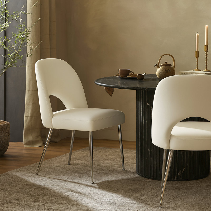 Chaise d'appoint en tyrène, Cuir crème végétalien