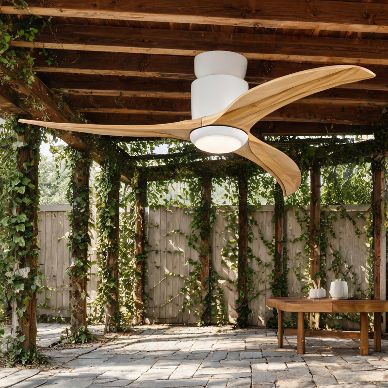 Ventilateur de plafond en bois massif de 52 pouces avec lumière et télécommande, finition blanc doux et bois naturel, moteur à courant continu réversible, pour patio, salon, chambre à coucher