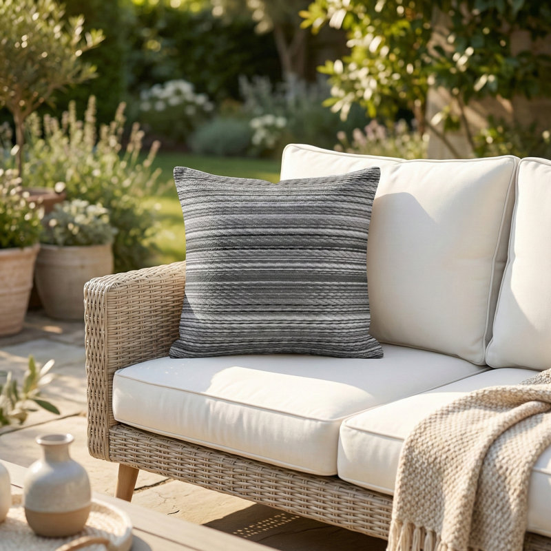Coussin de patio intérieur en polyester recyclé résistant aux taches et lavable à la machine, H 20 po x l 20 po