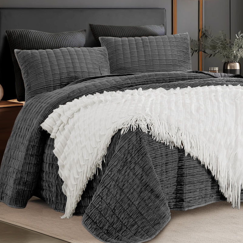 Wonderful Velvet 3-piece reversible quilt set, Queen Quilt + 2 Standard Shams, Dark Gray