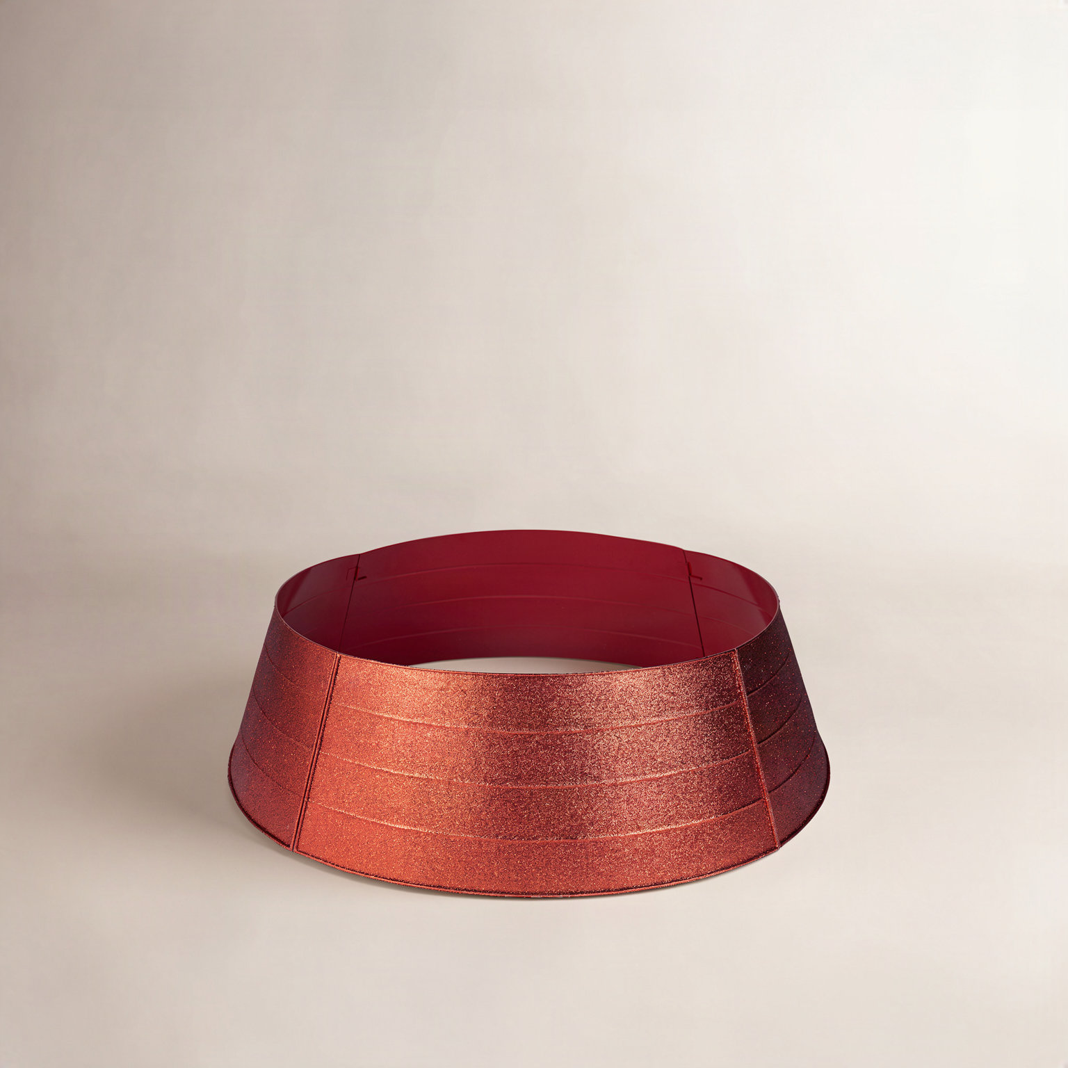 Gold Metal Tree Collar, Red, 12.5" H x 40.5" W x 40.5" D