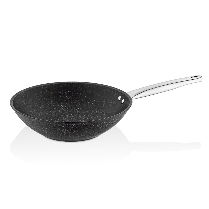 Poêle à frire antiadhésive de 11 po East Urban Home Kory, Noir
