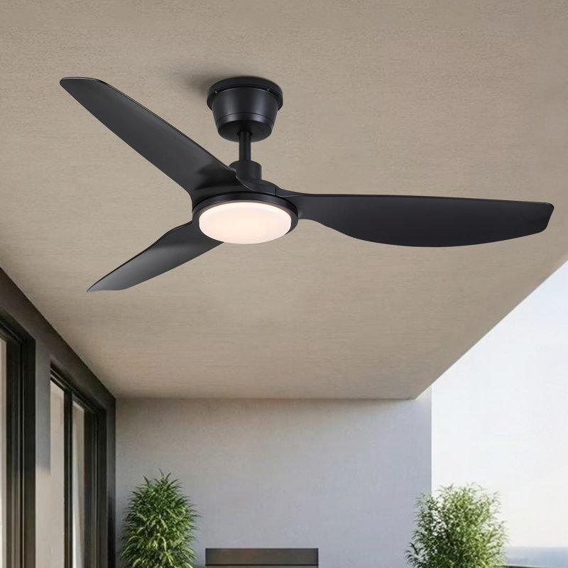 Ventilateur de plafond noir imperméable moderne de 52 pouces avec moteur à courant continu silencieux et léger