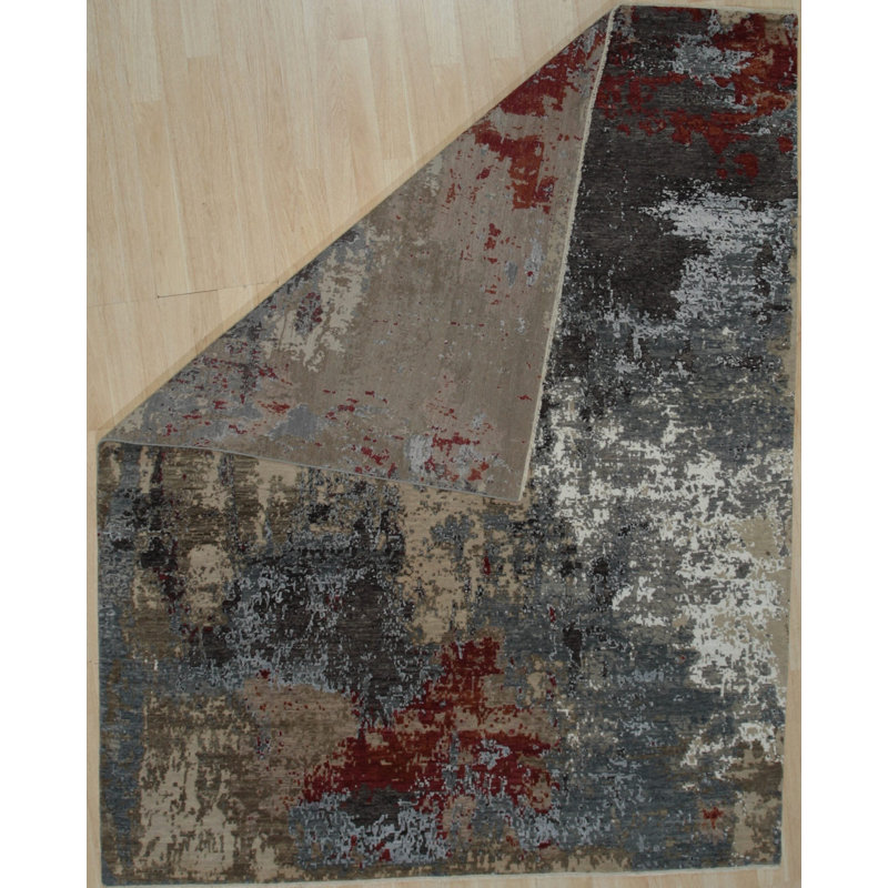 Hand Knotted Wool Area Rug in Gray