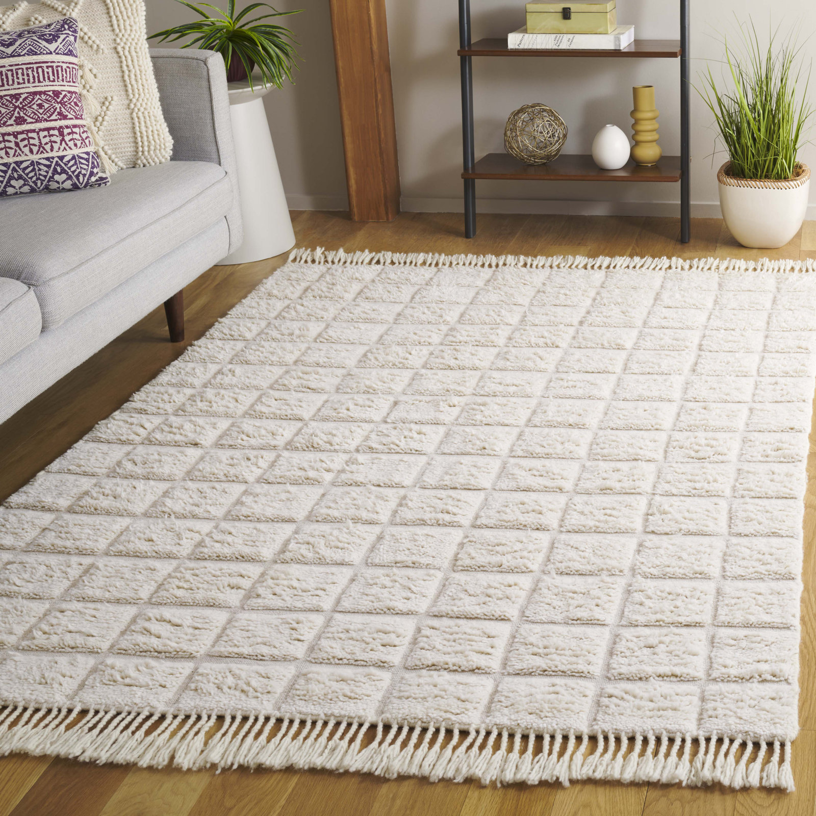 Handmade Ivory Rug, Rectangle 5' x 8'