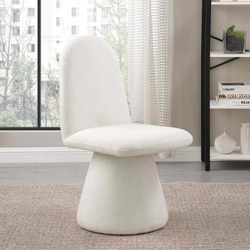 Chaise rembourrée Dunia, Tissu crème en polyester