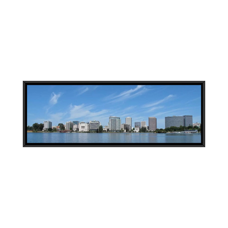 «Oakland Skyline Cityscape», reproduction de photo sur toile, H 12 po x l 36 po x P 1,5 po, Bleu, Toile tendue