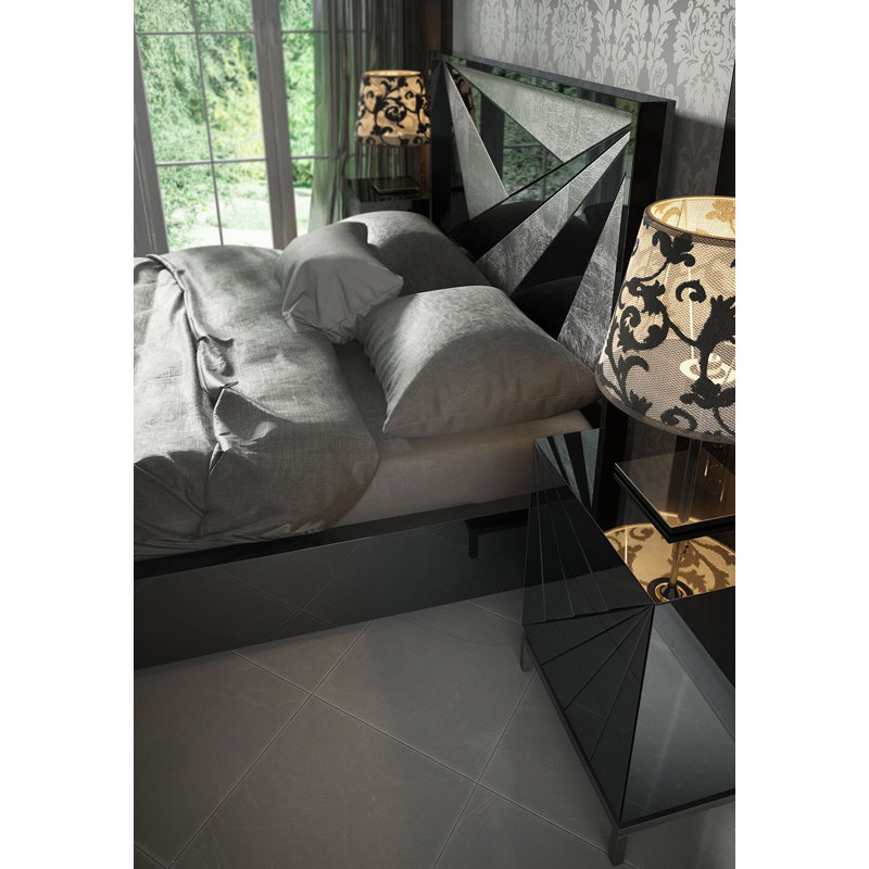 Lit standard en bois massif, Complète