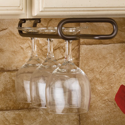 Porte-verres à vin Rev-A-Shelf