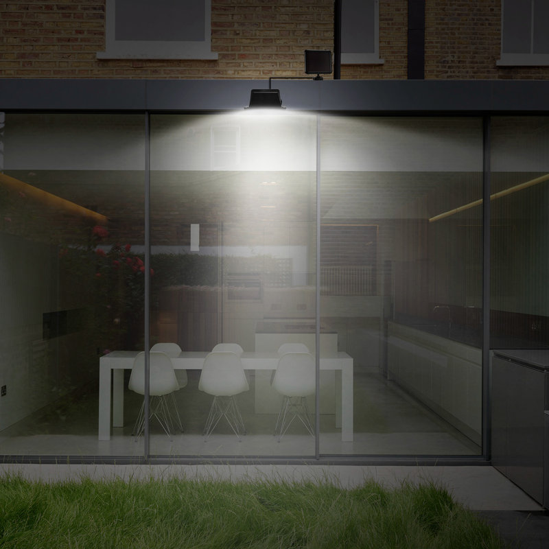 LED Solar Power Dusk to Dawn Battery Operated Outdoor Security Flood Light with Motion Sensor