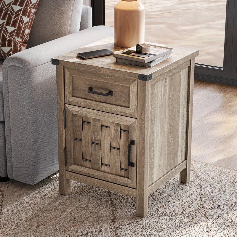 Silvo End Table, Brown Wood