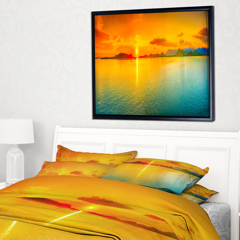 Paysage marin «Sunset over Sea Panorama» - impression d'art graphique, H 16 po x l 32 po x P 1 po, Toile avec cadre flottant