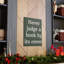 Décoration murale inspirante «Never Judge A Book Motivation»-366314638