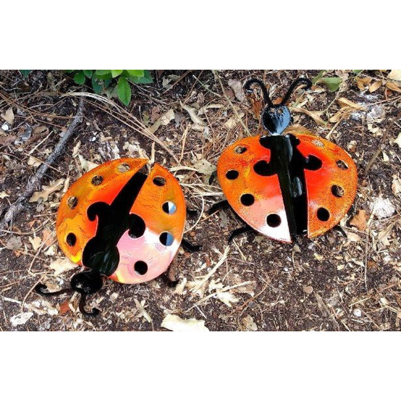 Art de jardin coccinelles