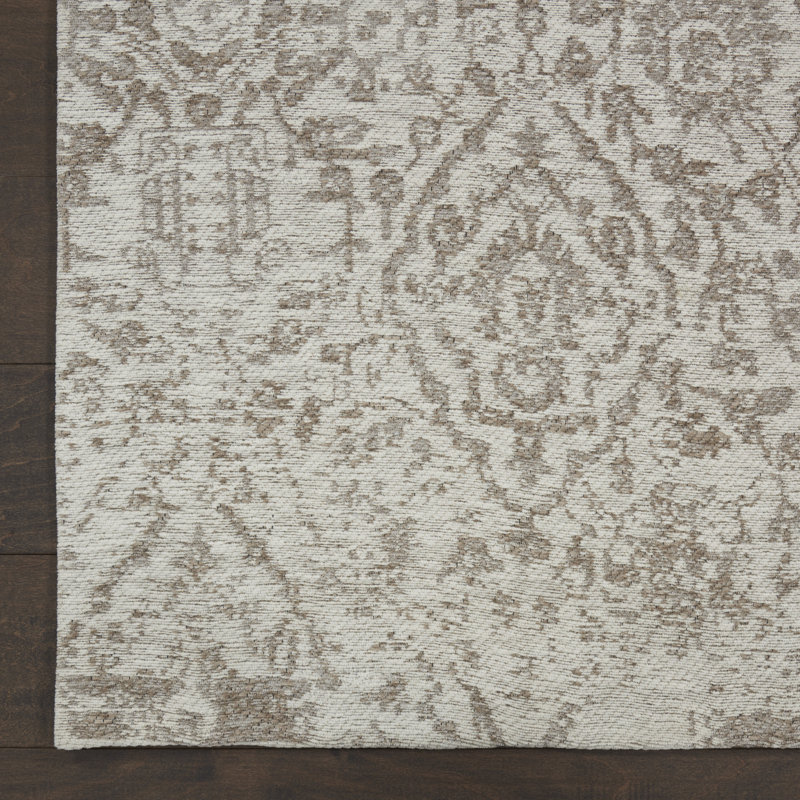 Tapis ivoire Gwenn, Rectangle 2 pi 3 po x 3 pi 9 po