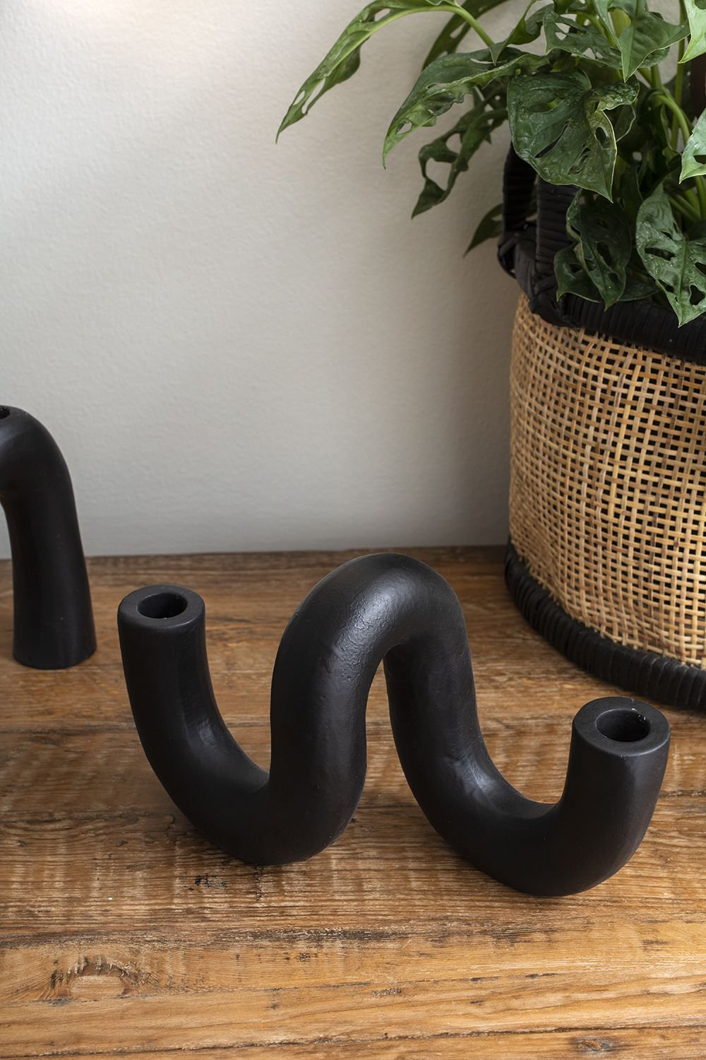 Arash Candlestick Holder