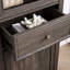 Armoire haute avec porte en verre pour le hall d'entrée