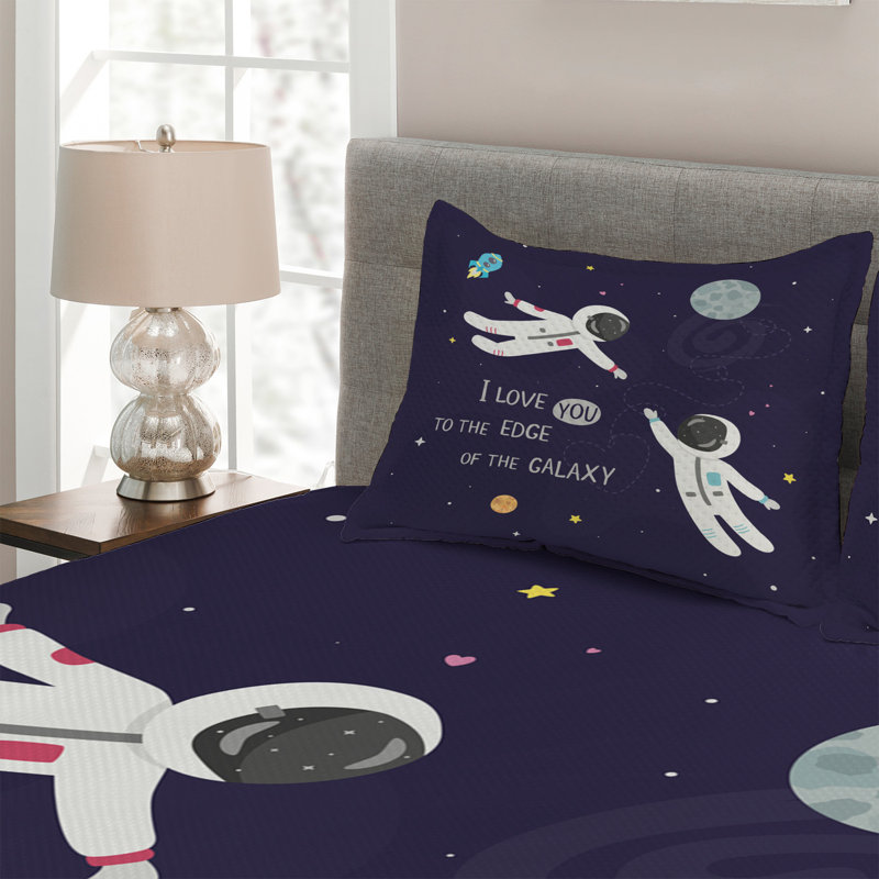Vibrant Polyester Coverlet, King Bedspread + 2 Shams