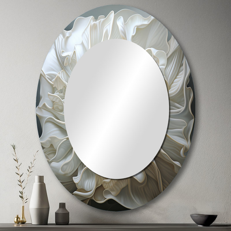 Monochromatique Seashells - Grand miroir mural ovale sur métal, 43" x 33"
