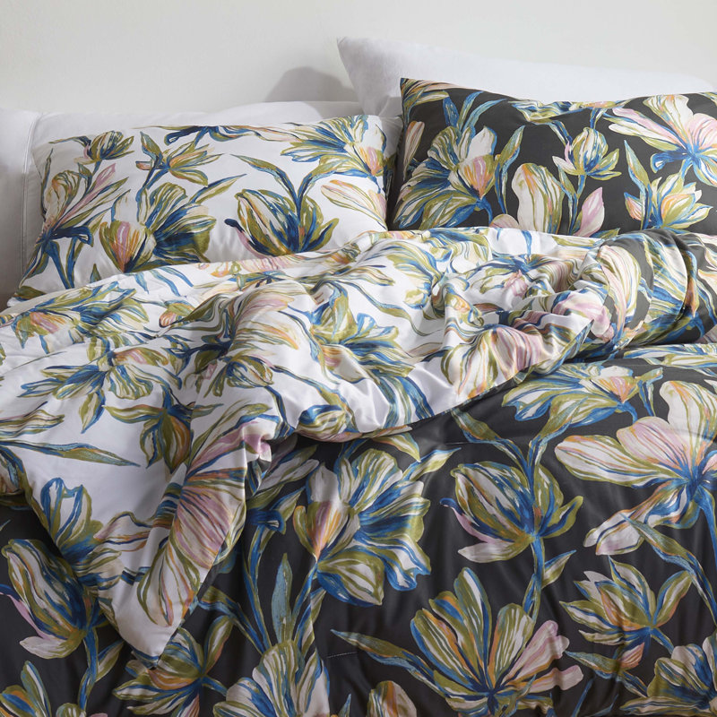 Martex Expression Yuma  Comforter Set, Twin Comforter + 1 Euro Sham, Lordes Multi 