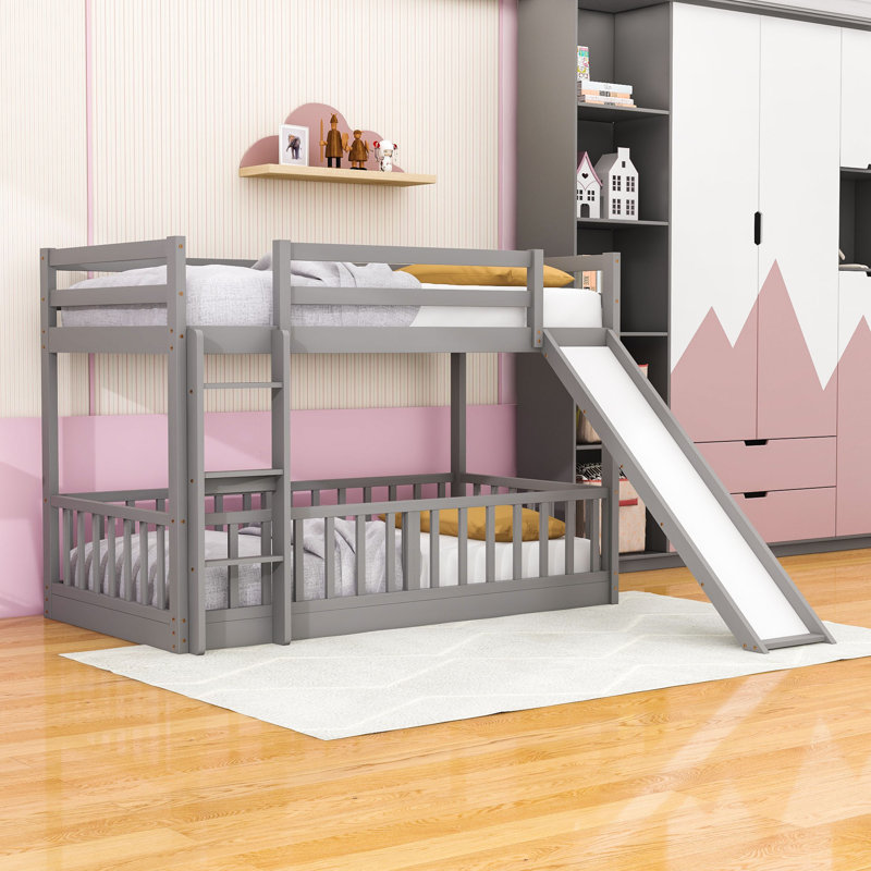 Lit simple superposé en bois avec garde-corps, glissière convertible et échelle, gris