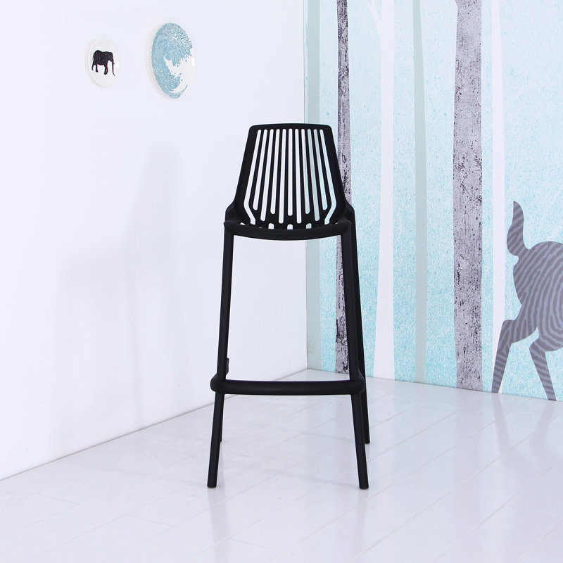 Tabouret de bar 29,5 po en plastique Brenna, Noir