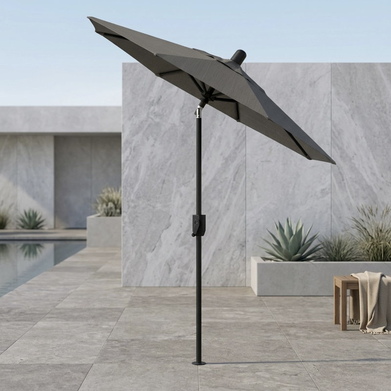 Parasol de marché 8 pi 4 po Natalie, Saphir noir, Spectrum graphite