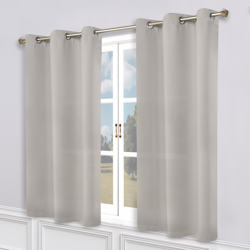 Paire de rideaux obscurcissant avec œillets Millendon, Chrome chrome, L 46 po x L 63 po