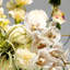 Ornements de fleurs simulées