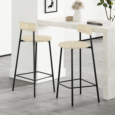 2 tabourets de bar en papier tissé à la main. Chic pour le bureau. Structure en métal noir avec siège blanc crème. Et polyvalent. Bar à domicile facile à assembler. Polyvalent