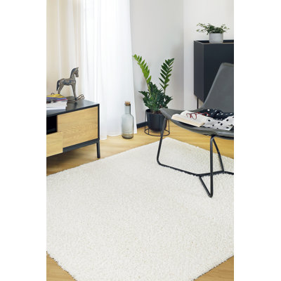 Avett Solid Colour Area Rug