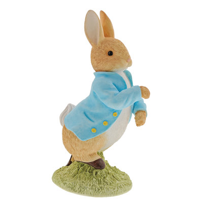 Figurines & Sculptures