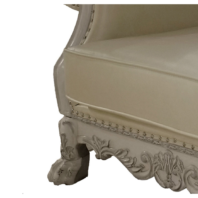 Chaise en cuir avec 2 coussins