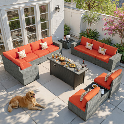 Ensemble modulaire d'extérieur en osier 13 pièces Sei avec accoudoirs ultra-larges, ensemble de conversation pour patio avec coussins et foyer