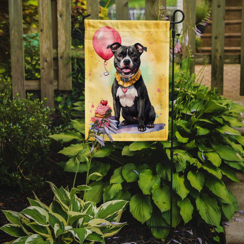 Drapeau de jardin «Happy Birthday», Staffordshire bull terrier