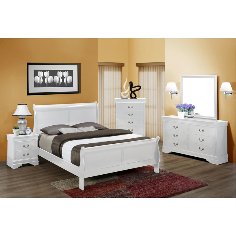 Lit de chambre de couleur blanche, bois massif pleine grandeur avec des meubles de style transitionnel charmant